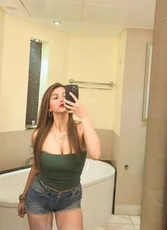 Rashi - escort in Chandigarh Photo 4 of 4