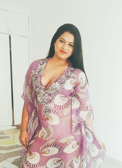 Rashi Indian Model - puta in Dubai Photo 1 of 5
