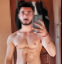 Haroon Available Only For Women - Acompañantes masculino in Dubai