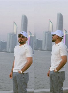 Rashid the monster - Male escort in Abu Dhabi Photo 4 of 4