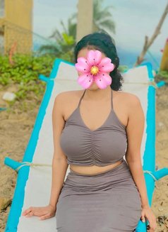 Ravini Girl (Camshow Only) - puta in Colombo Photo 8 of 11