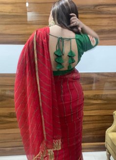 Rashmi bhabhi - Agencia de putas in New Delhi Photo 2 of 6