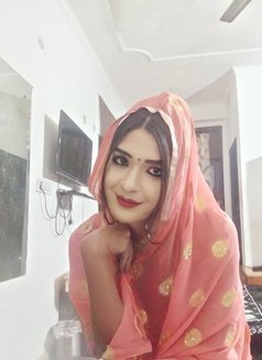 Rashmi Cd - Transsexual escort in New Delhi Photo 9 of 10