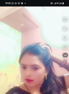 Rashmi - puta in Gurgaon Photo 3 of 13