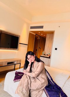 Rashmi - escort in Ajmān Photo 4 of 4