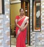 Rashmi - puta in Chennai Photo 1 of 2
