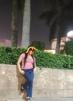 Rashmi - companion in New Delhi Photo 2 of 6