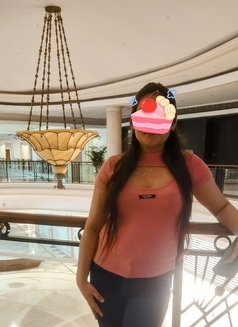 Rashmi - companion in New Delhi Photo 4 of 6