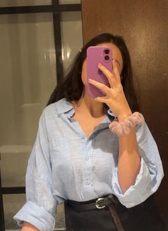 Rashmi - escort in New Delhi Photo 2 of 4