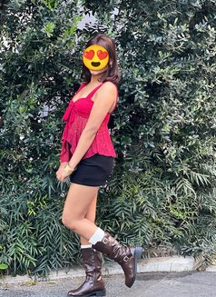 Rashmi Magar hand cash service - escort in Kathmandu Photo 1 of 2