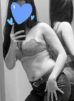 Rashmi,Real meet - escort in Makati City Photo 2 of 5