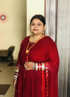 🦋🥀Rashmi🥀꧁☞︎Real Meet🦋Web⛑️Cam❣️☜꧂ - escort in Hyderabad Photo 2 of 4
