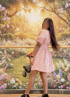 Toya - escort in Colombo Photo 1 of 1