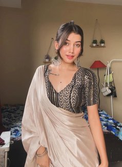 Rashmika - escort in Lucknow Photo 1 of 6