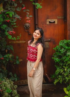 Rashmika - escort in New Delhi Photo 4 of 4