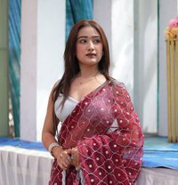 Rashmika - escort in Mumbai Photo 1 of 3