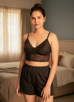 Rashu - escort in Mumbai Photo 1 of 2