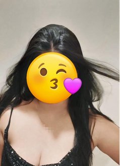 Rasika Real meet & (GFE) - puta in Mumbai Photo 3 of 6