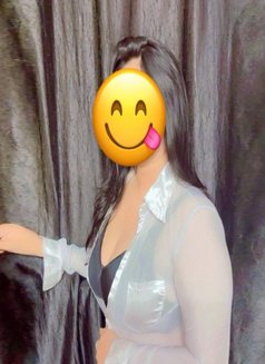 Rasika Real meet & (GFE) - puta in Mumbai Photo 4 of 6