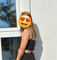 Rasmi Grg - puta in Kathmandu