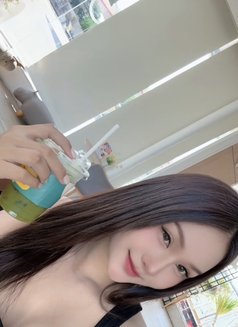 Ratee - masseuse in Pattaya Photo 2 of 4