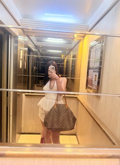 Ratee - masseuse in Pattaya Photo 3 of 4