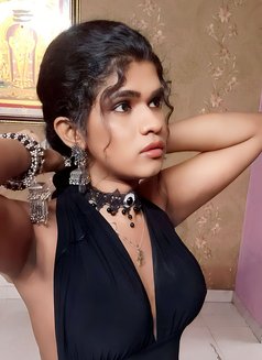 Rathi - Transsexual escort in Chennai Photo 5 of 7