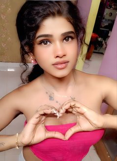 Rathi - Transsexual escort in Chennai Photo 6 of 7
