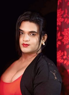 Ratika - Acompañantes transexual in Hyderabad Photo 7 of 8