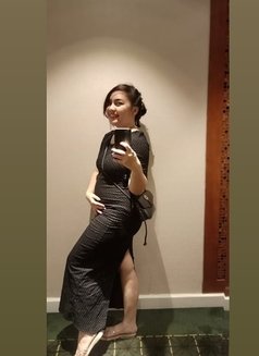 Ratna Sariningsih - escort in Jakarta Photo 2 of 4