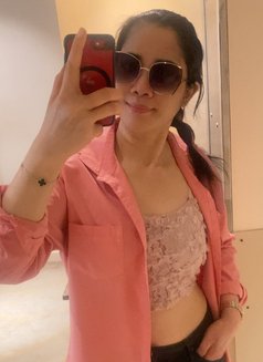 Rattiya - escort in Dubai Photo 3 of 11