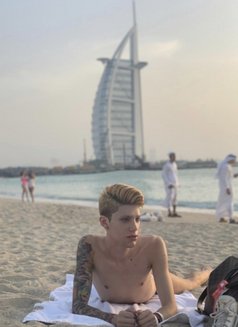 Kevin 9inches and big ass twink - Male escort in Dubai Photo 5 of 11