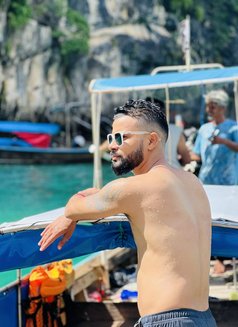 Raunak - Acompañantes masculino in Kathmandu Photo 3 of 4