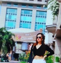 Rav Neha - Agencia de putas in Chennai