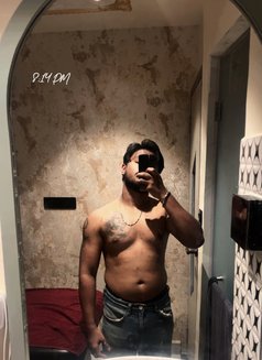 Rave - Male escort in Hyderabad Photo 2 of 4