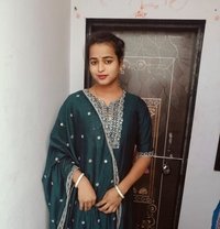 Raveena - Transsexual escort in Hyderabad