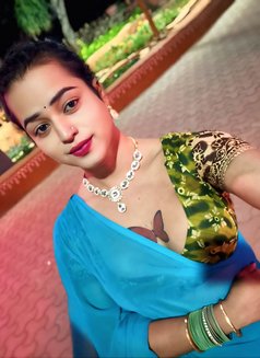 Raveena - Acompañantes transexual in Hyderabad Photo 9 of 9