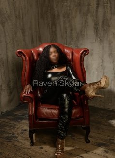Raven Skylar + - escort in London Photo 8 of 18
