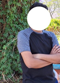 Ravi - Male escort in Mumbai Photo 2 of 3