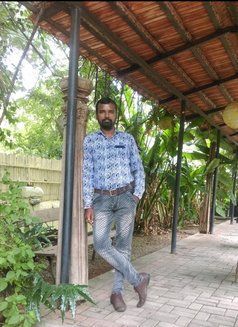 Ravi - Male escort in Bangalore Photo 2 of 3