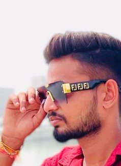 Ravi Tiwari - Male adult performer in Ahmedabad Photo 2 of 3