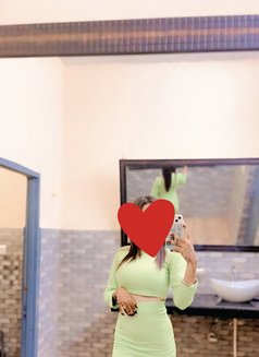 Ravina independent - adult performer in Noida Photo 5 of 5