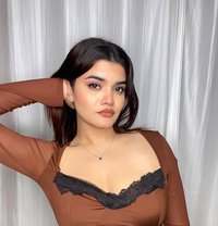 Ravina - escort in Mumbai Photo 1 of 4