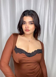 Ravina - escort in Mumbai Photo 3 of 4