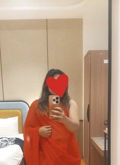 Ravina - escort in Mumbai Photo 4 of 4