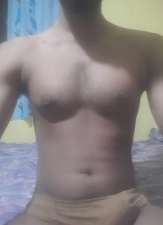 Ravindu Punsara - Male escort in Colombo Photo 8 of 11