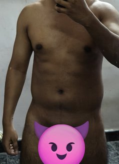 Ravith for massage and companionship - Masajista in Bangalore Photo 4 of 5