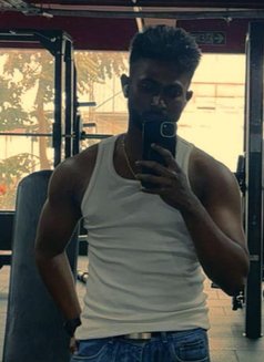 Raw Meat - Male escort in Bangalore Photo 3 of 9