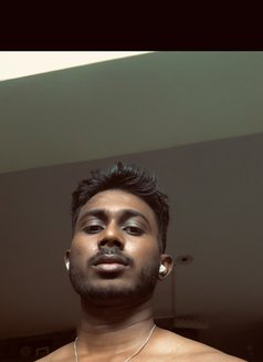 Raw Meat - Male escort in Bangalore Photo 6 of 9