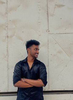 Raw Meat - Male escort in Bangalore Photo 8 of 9